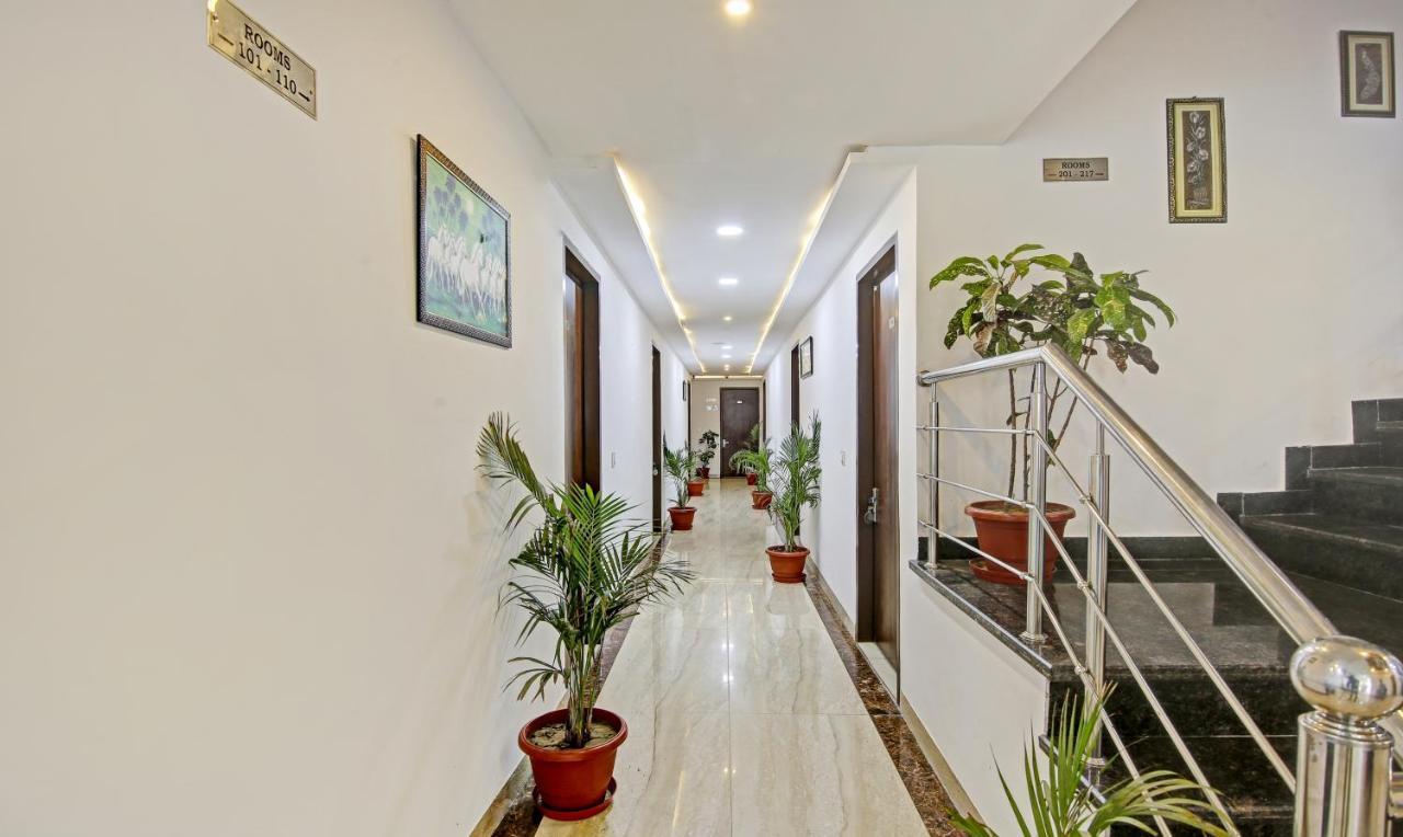 Hotel Treebo Royal Empire Adarsh Nagar, Chandīgarh Exterior foto