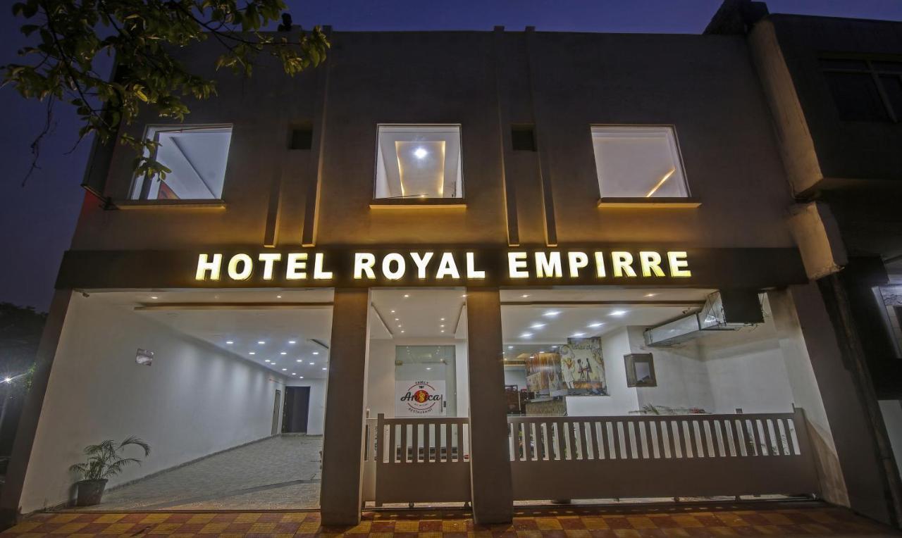 Hotel Treebo Royal Empire Adarsh Nagar, Chandīgarh Exterior foto