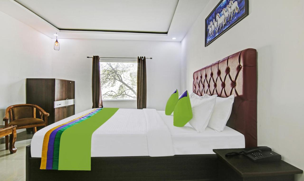 Hotel Treebo Royal Empire Adarsh Nagar, Chandīgarh Exterior foto